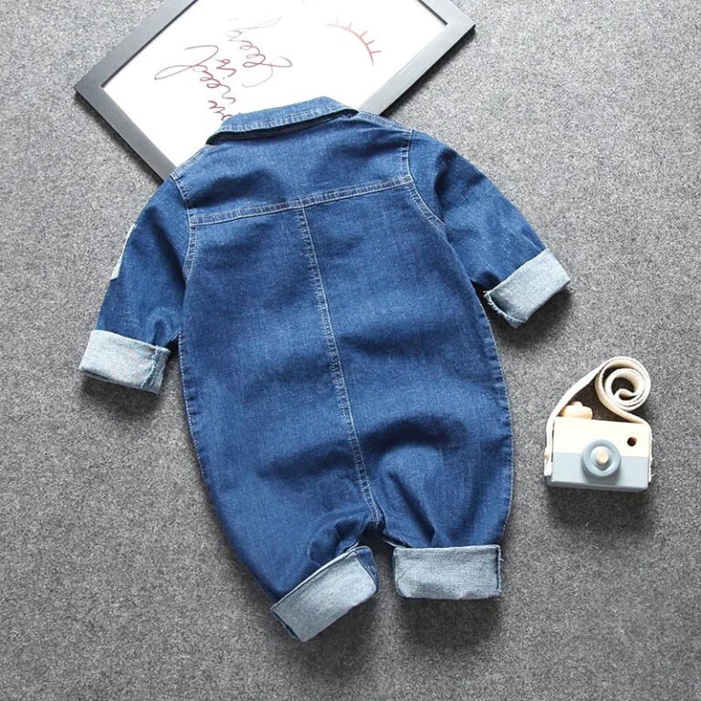 Combinaison Bebe Taille 10 En Satin - Neuf Avec étiquettes, Style Playsuit